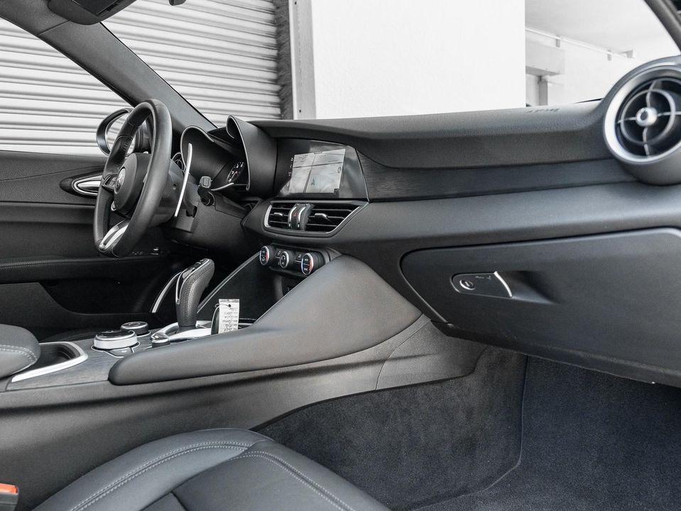 2023 Alfa Romeo Giulia