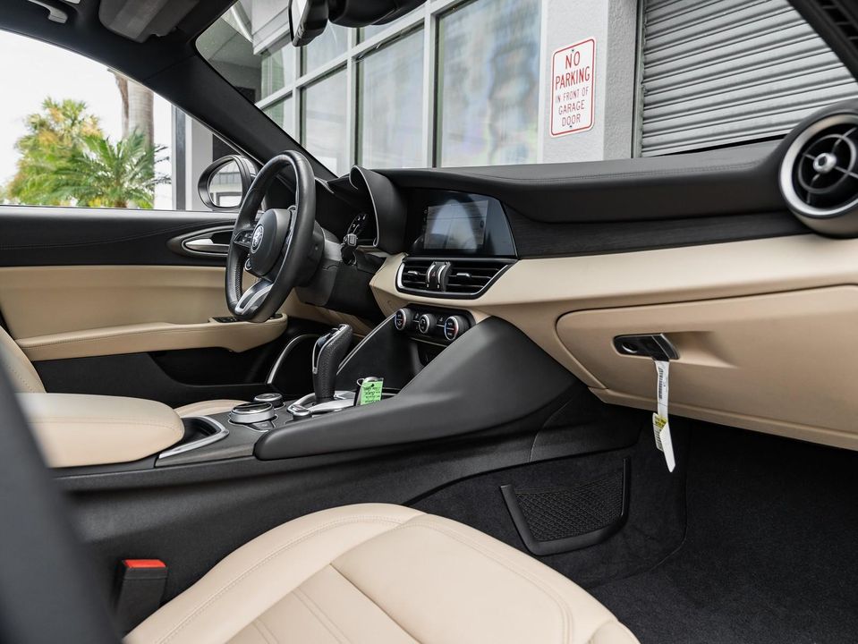 2023 Alfa Romeo Giulia