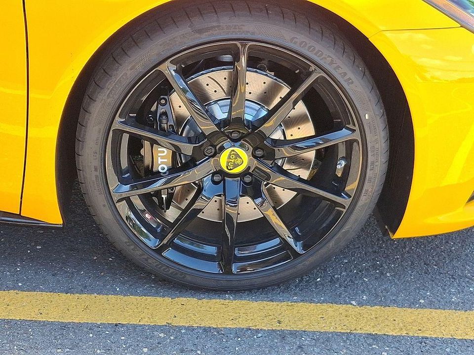 2025 Lotus Emira