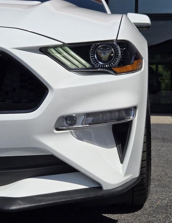 2022 Ford Mustang