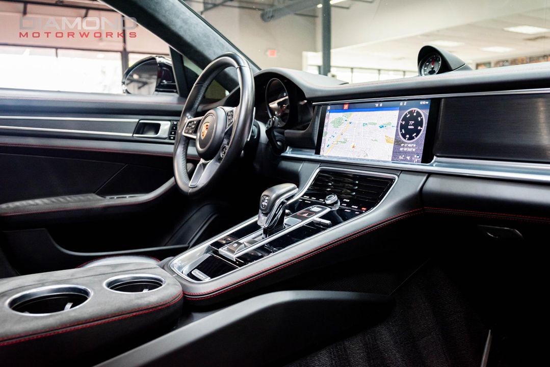 2019 Porsche Panamera