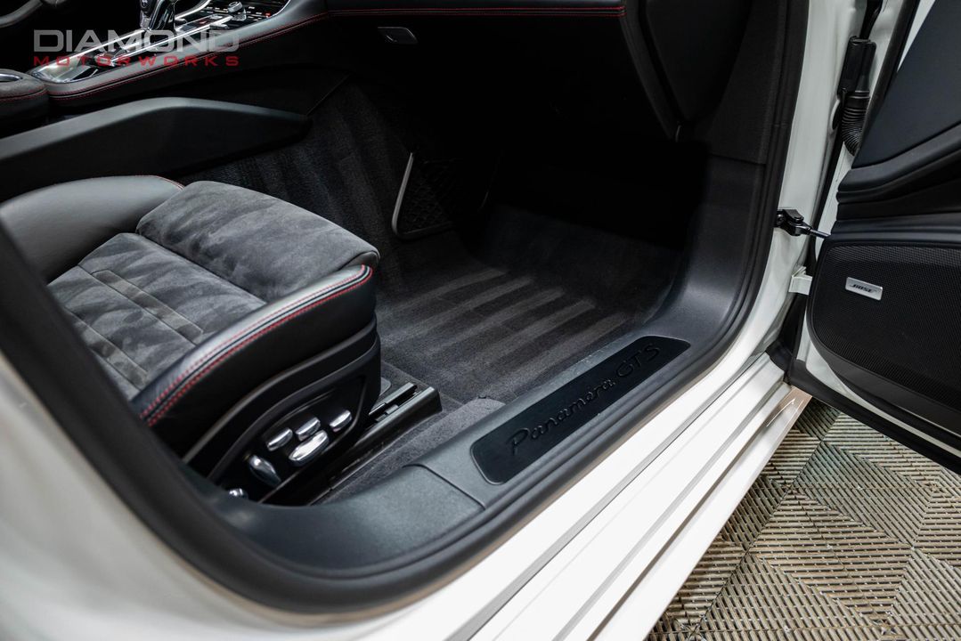 2019 Porsche Panamera