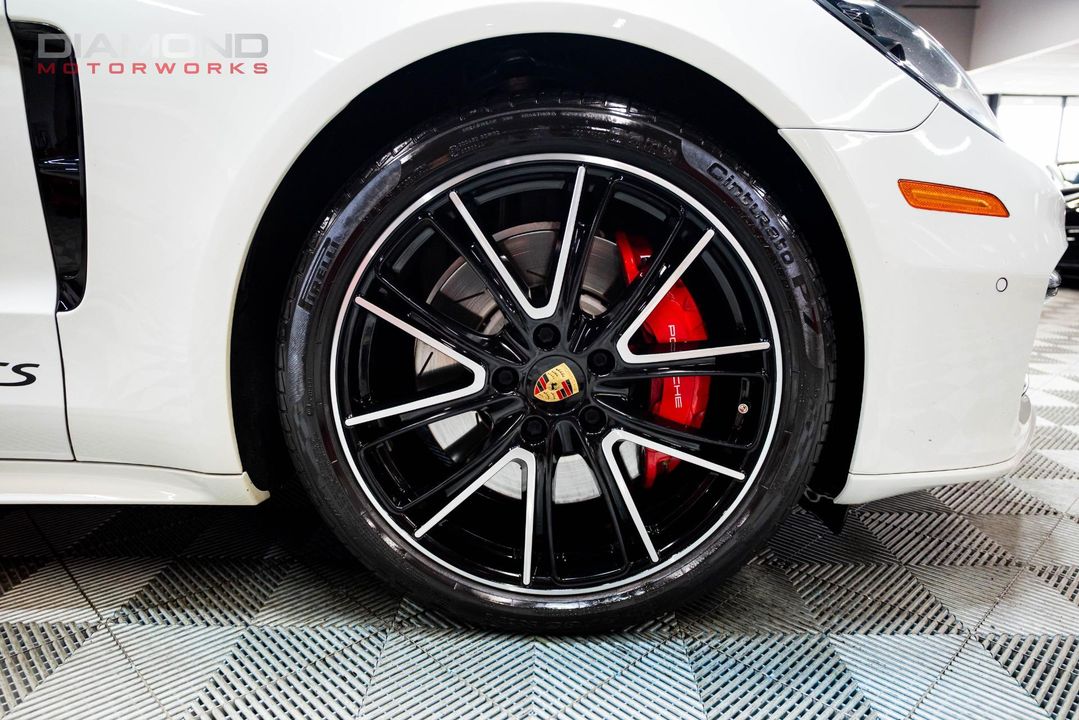 2019 Porsche Panamera