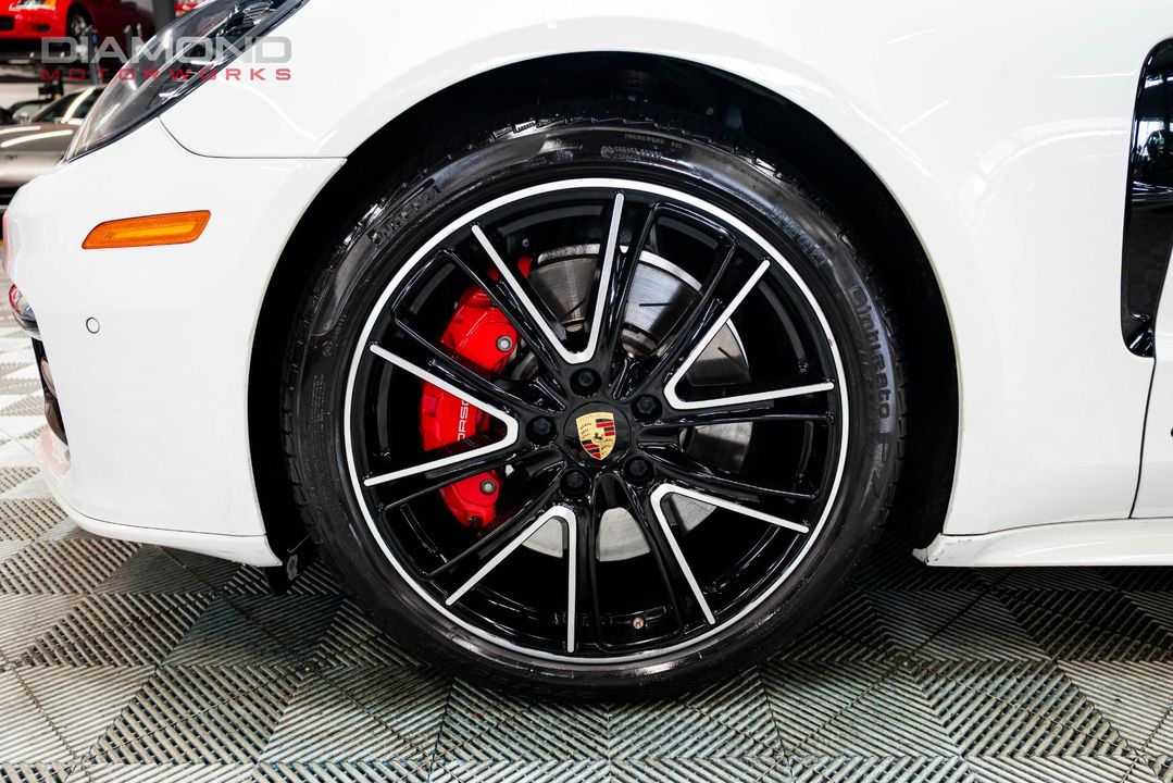 2019 Porsche Panamera