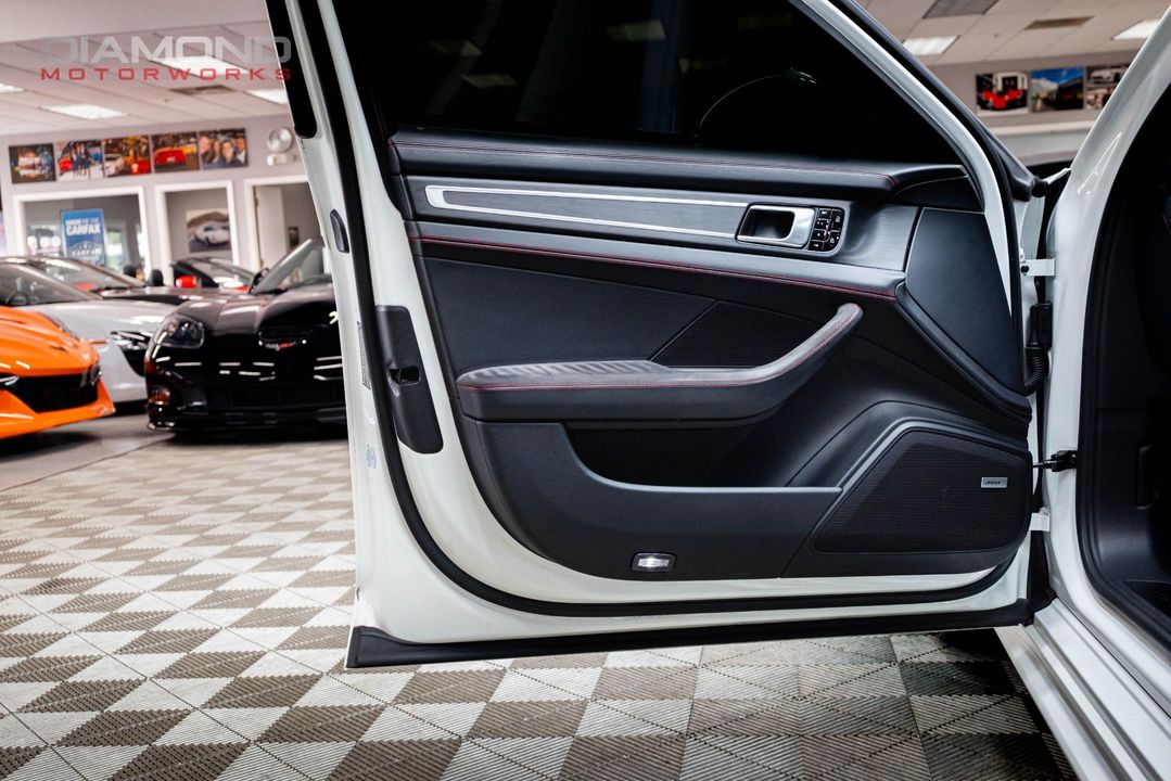 2019 Porsche Panamera