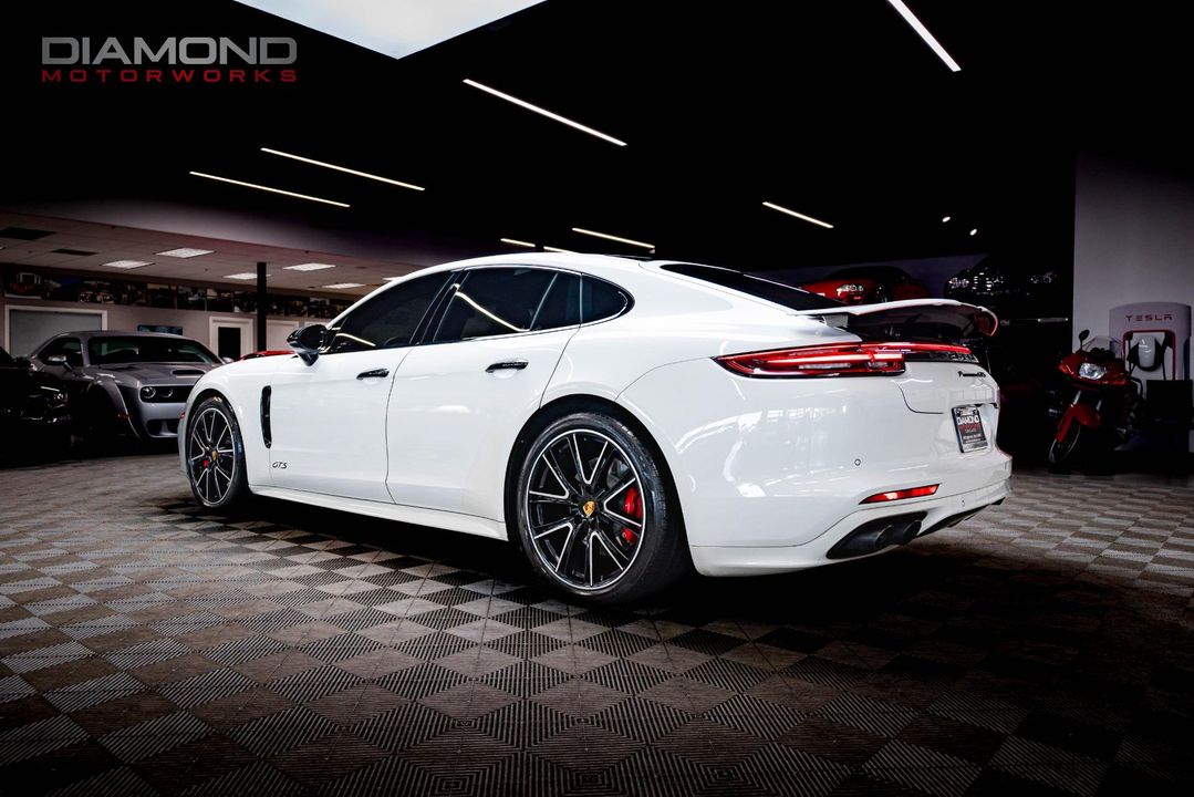 2019 Porsche Panamera