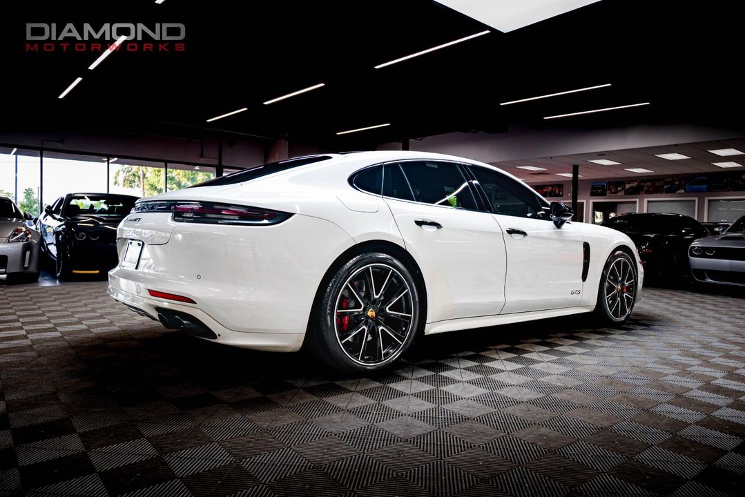 2019 Porsche Panamera