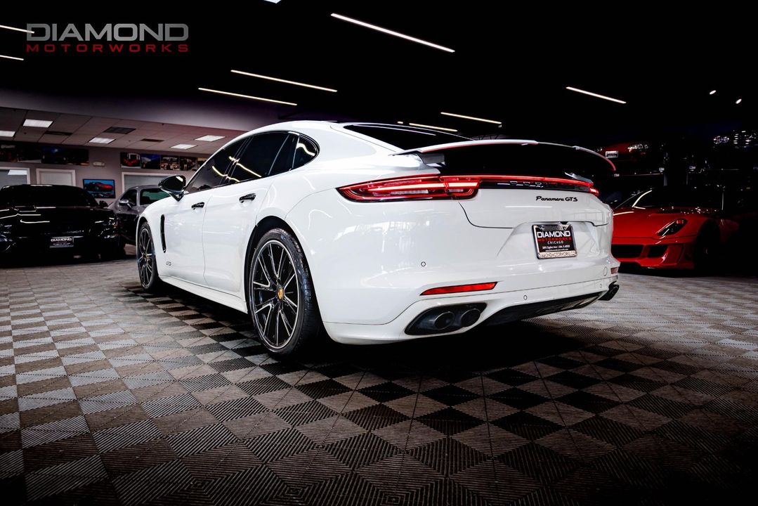 2019 Porsche Panamera