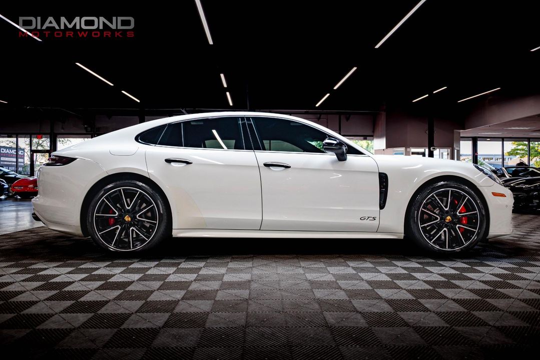 2019 Porsche Panamera