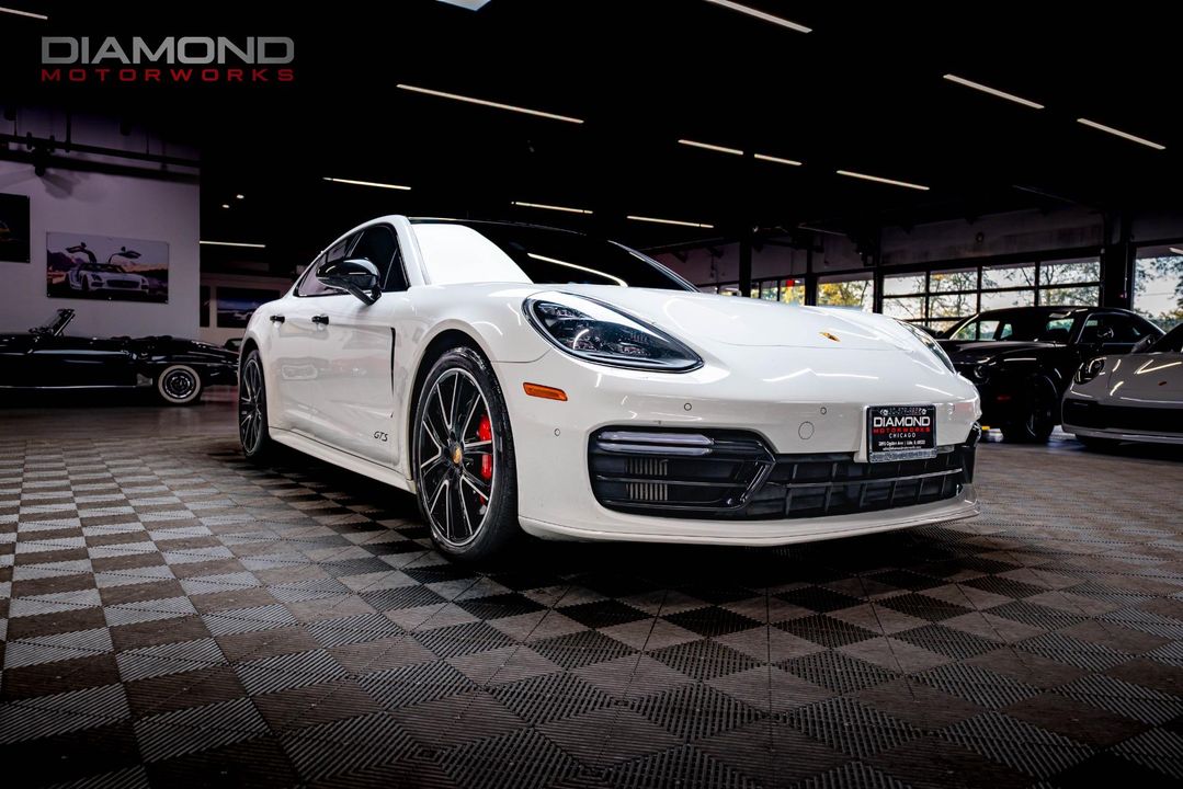 2019 Porsche Panamera