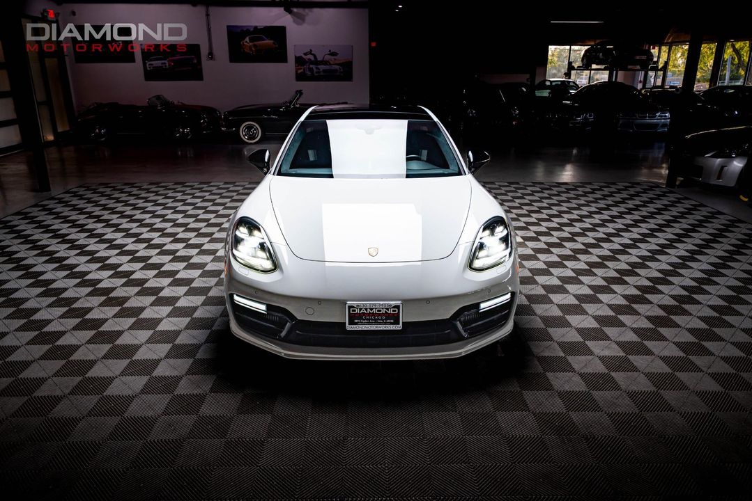 2019 Porsche Panamera