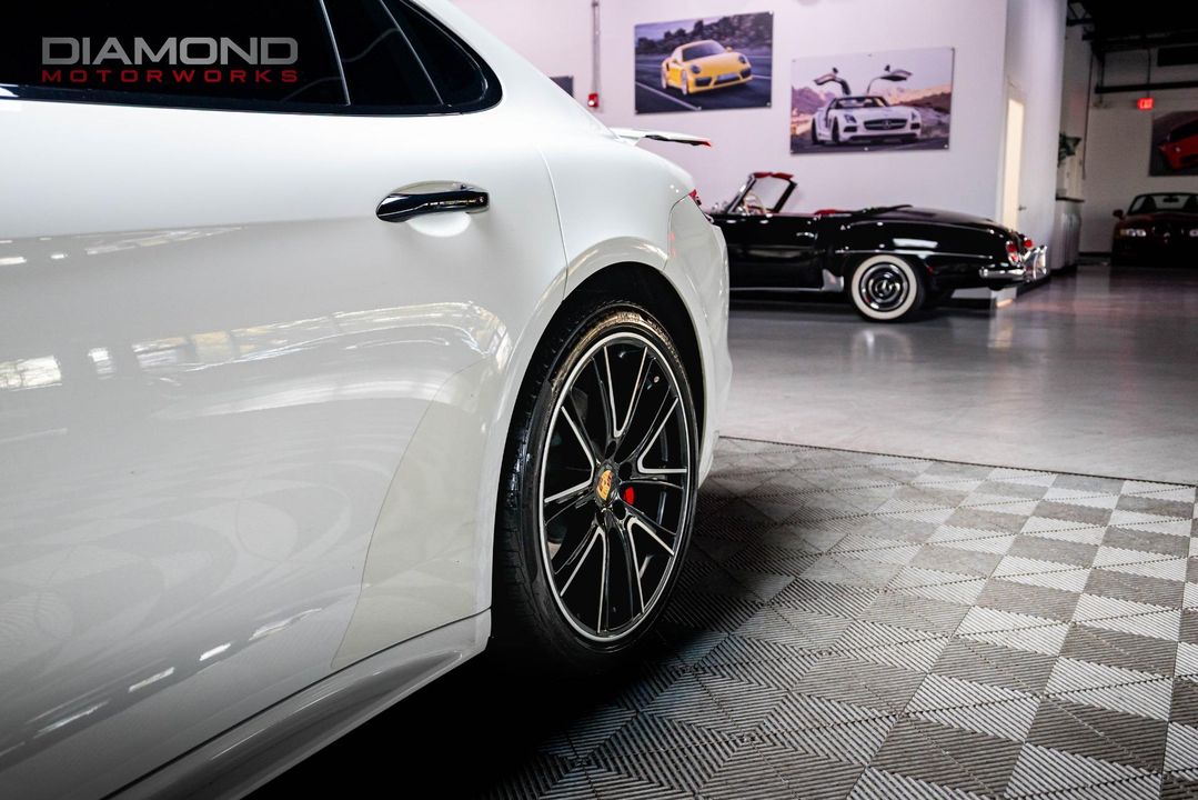2019 Porsche Panamera