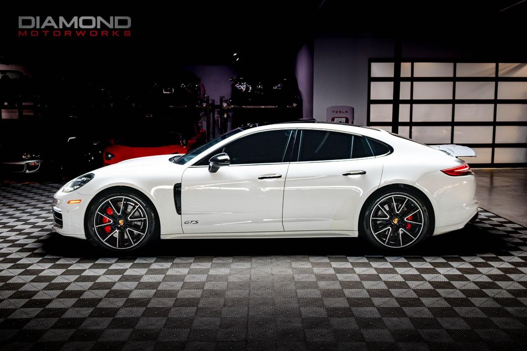 2019 Porsche Panamera