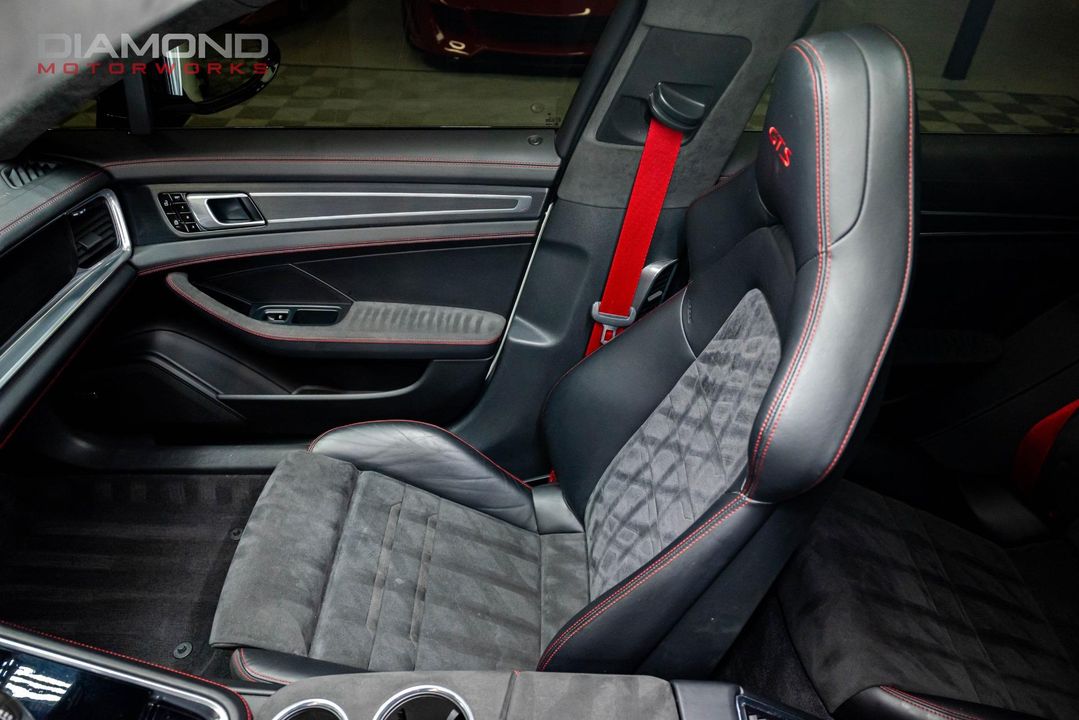 2019 Porsche Panamera