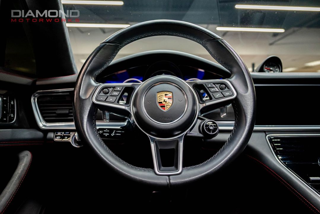 2019 Porsche Panamera