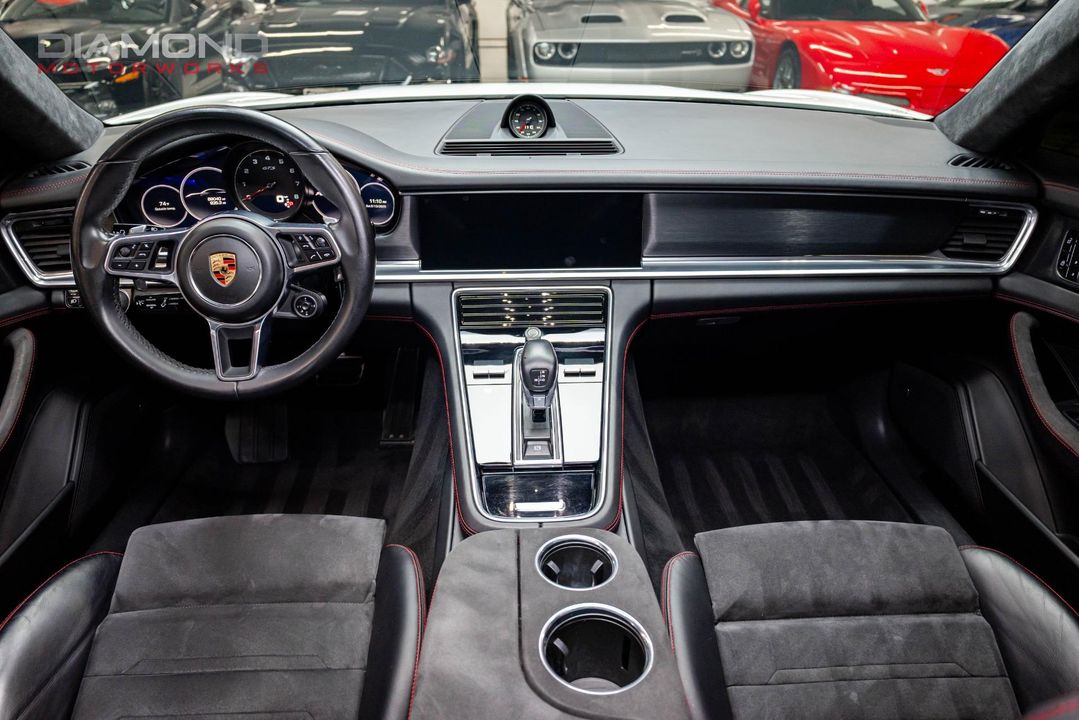 2019 Porsche Panamera