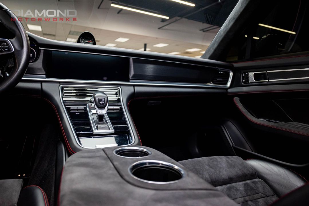 2019 Porsche Panamera