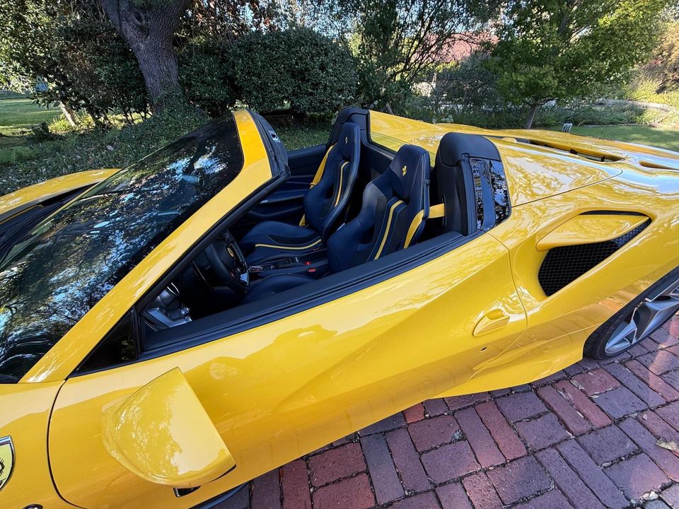 2023 Ferrari F8 Spider