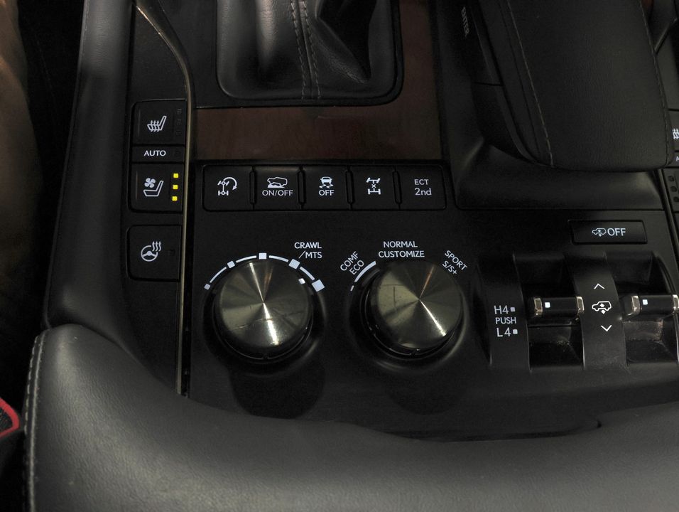 2020 Lexus LX 570