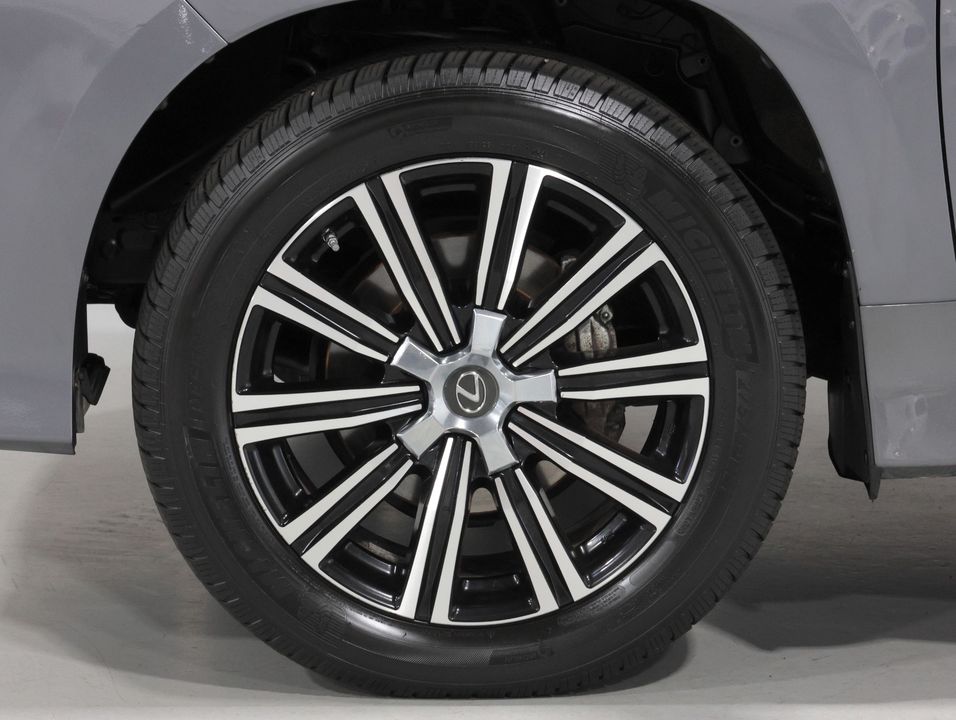 2020 Lexus LX 570