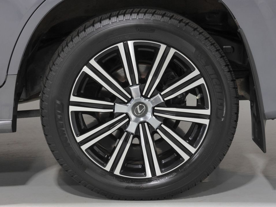 2020 Lexus LX 570