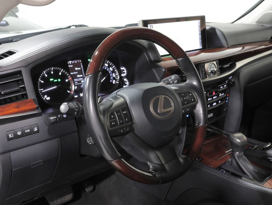 2020 Lexus LX 570