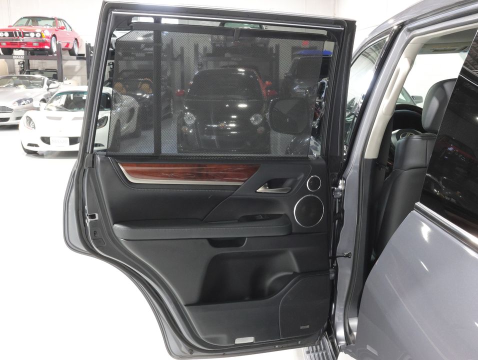 2020 Lexus LX 570