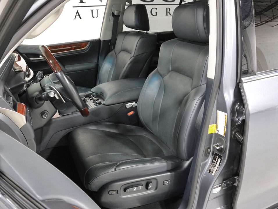 2020 Lexus LX 570