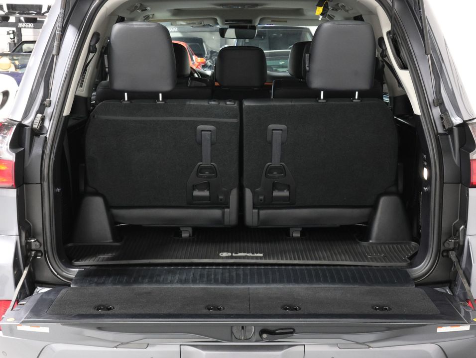 2020 Lexus LX 570