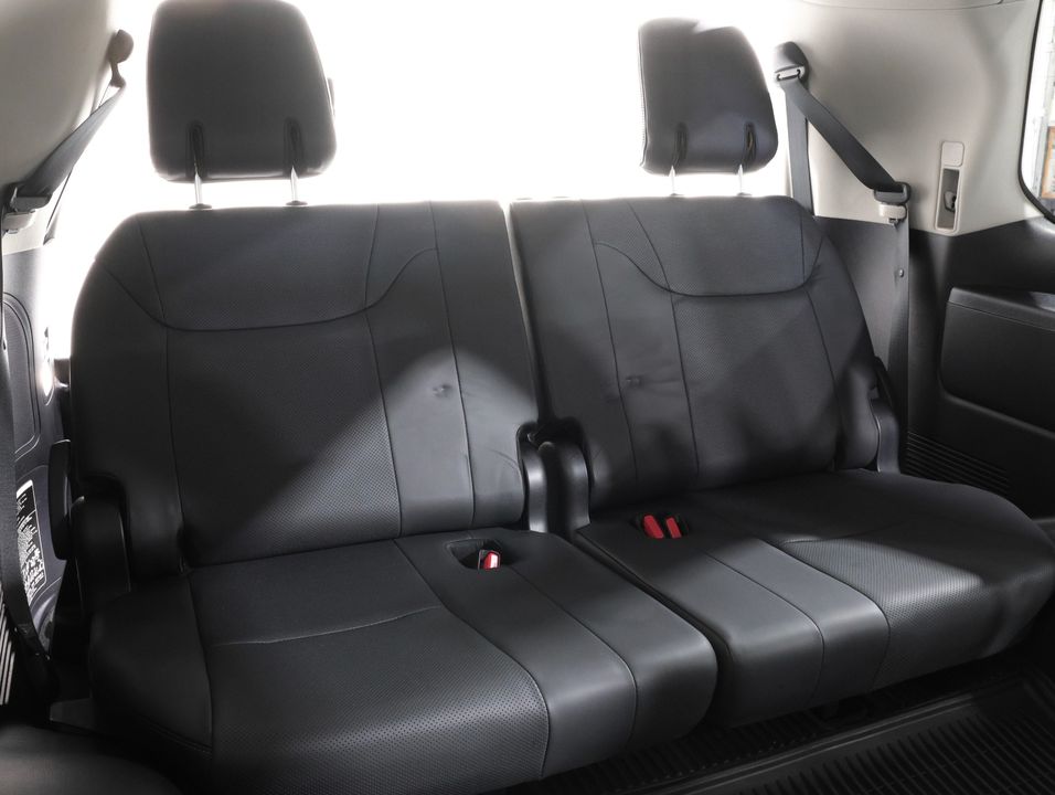2020 Lexus LX 570