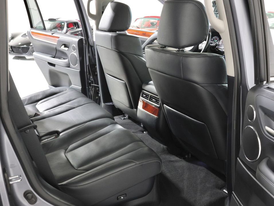 2020 Lexus LX 570