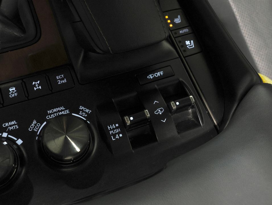 2020 Lexus LX 570