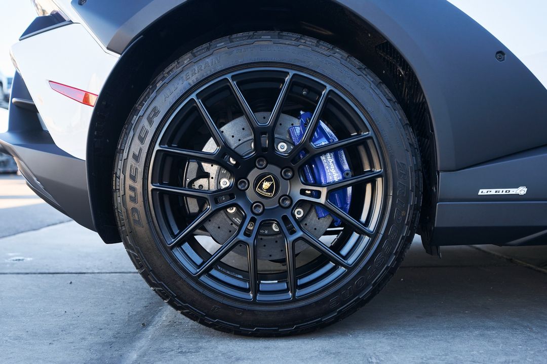 2024 Lamborghini Huracan Sterrato