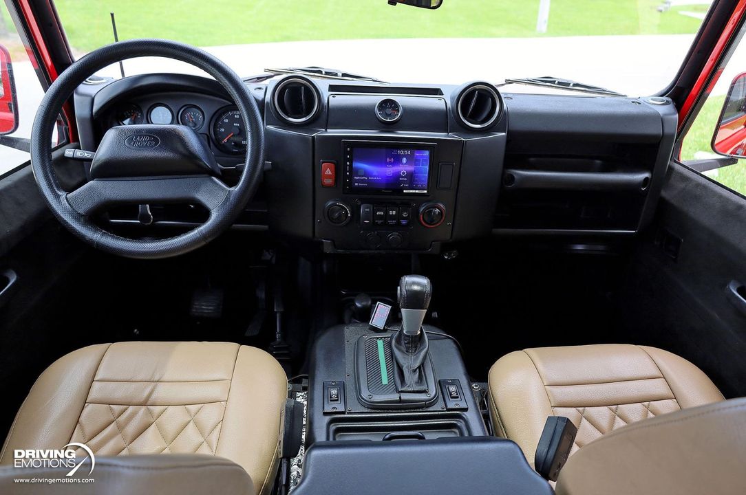 1983 Land Rover Defender