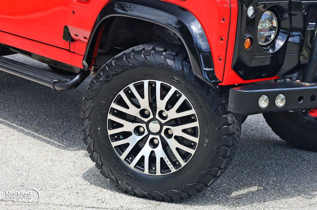 1983 Land Rover Defender