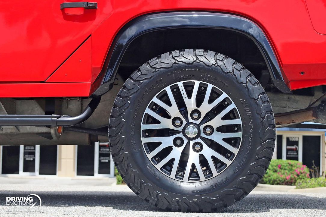 1983 Land Rover Defender