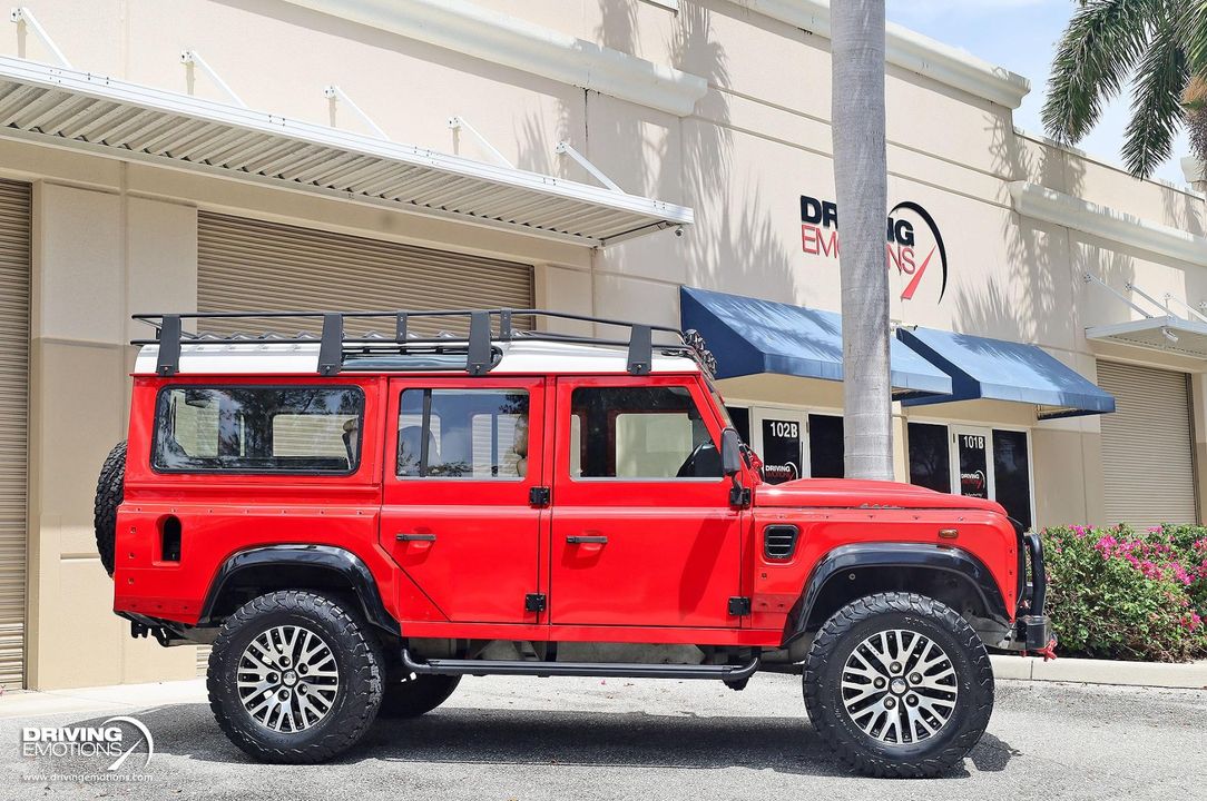 1983 Land Rover Defender
