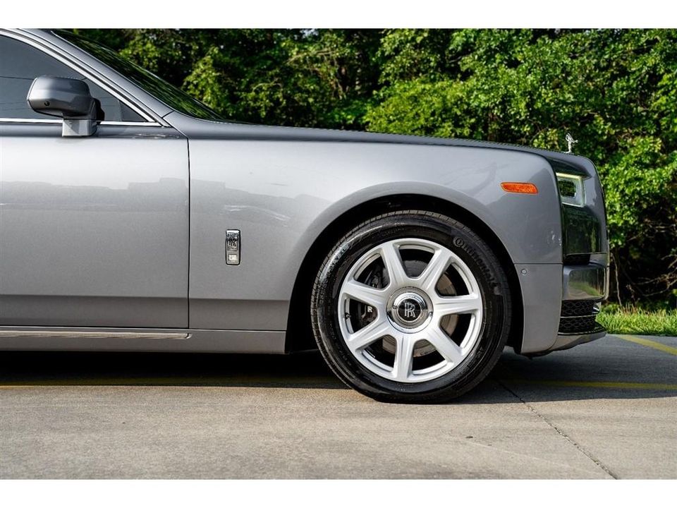 2019 Rolls-Royce Phantom
