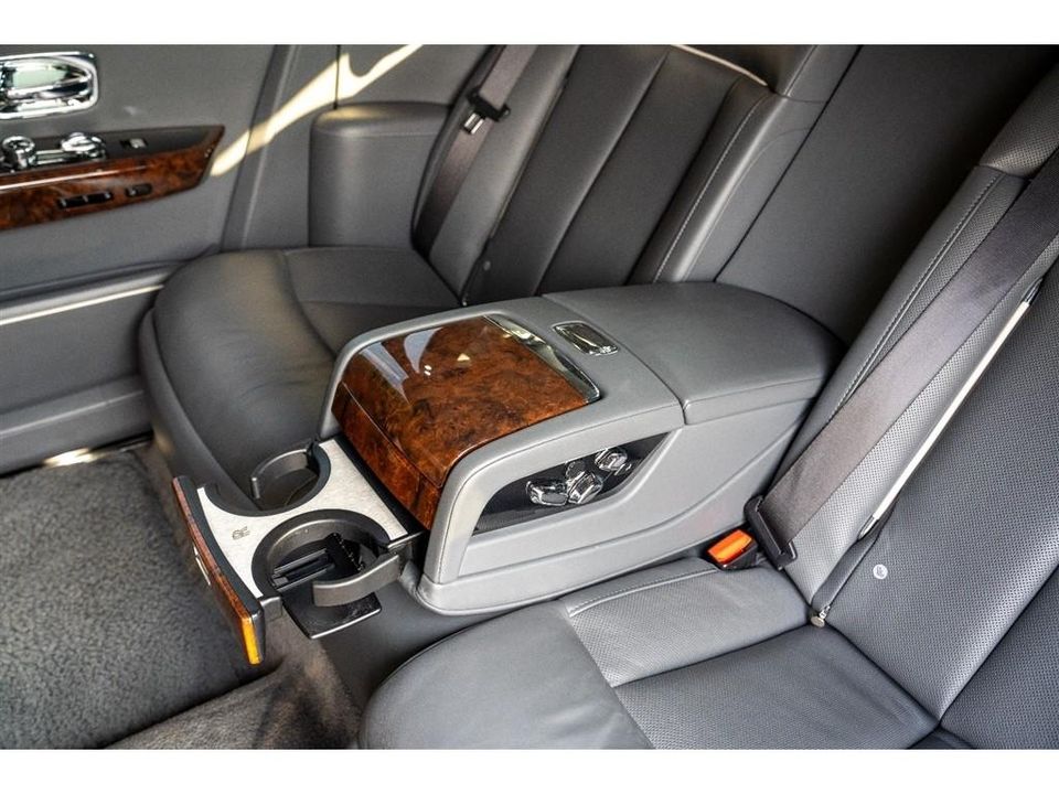 2019 Rolls-Royce Phantom