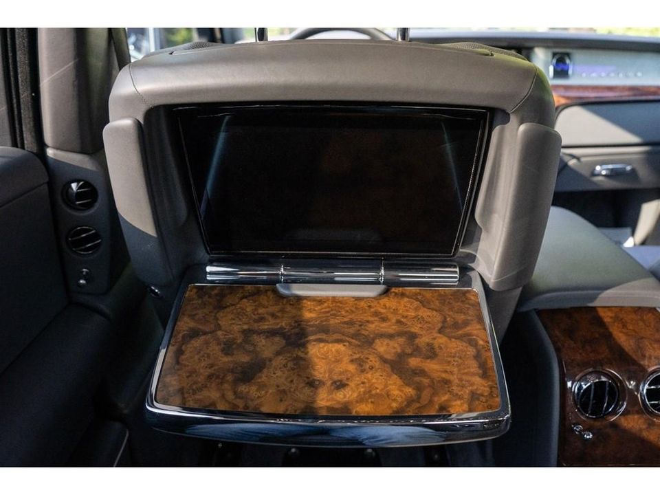 2019 Rolls-Royce Phantom