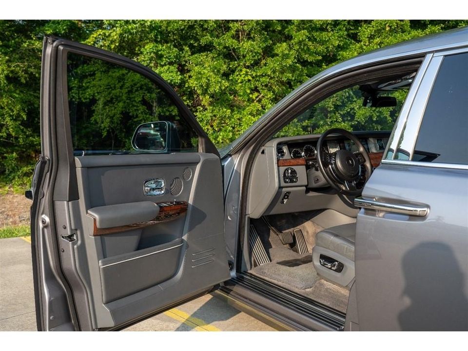 2019 Rolls-Royce Phantom
