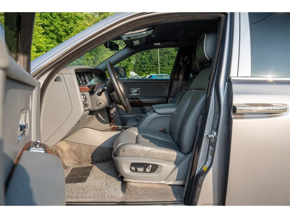 2019 Rolls-Royce Phantom