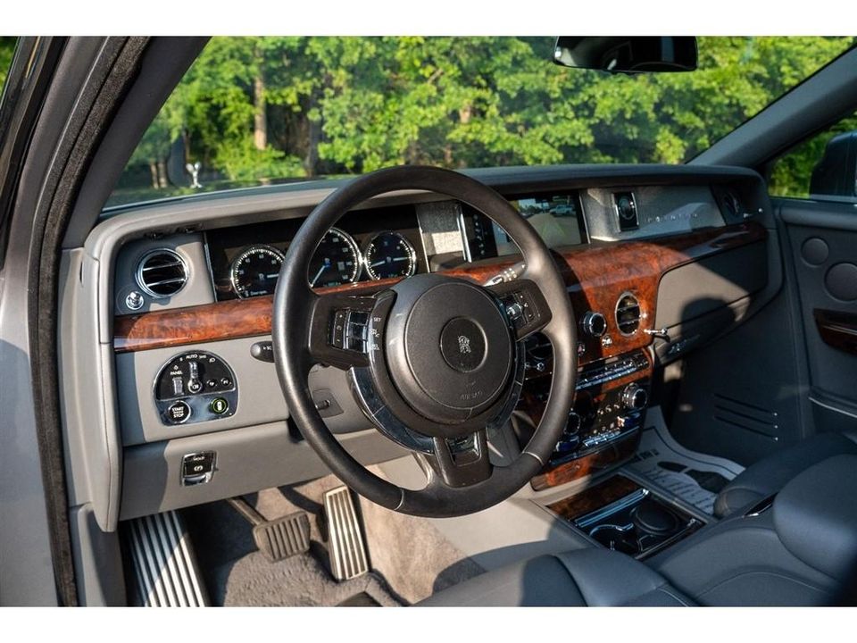 2019 Rolls-Royce Phantom