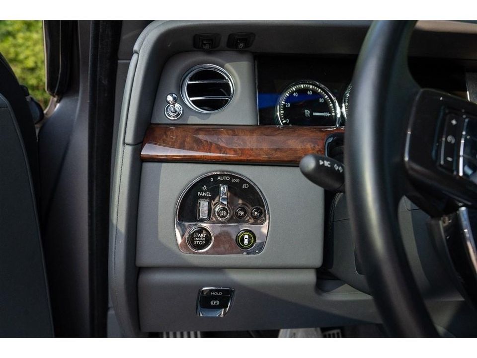 2019 Rolls-Royce Phantom