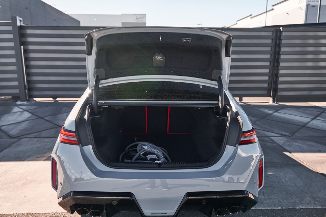 2025 BMW M5