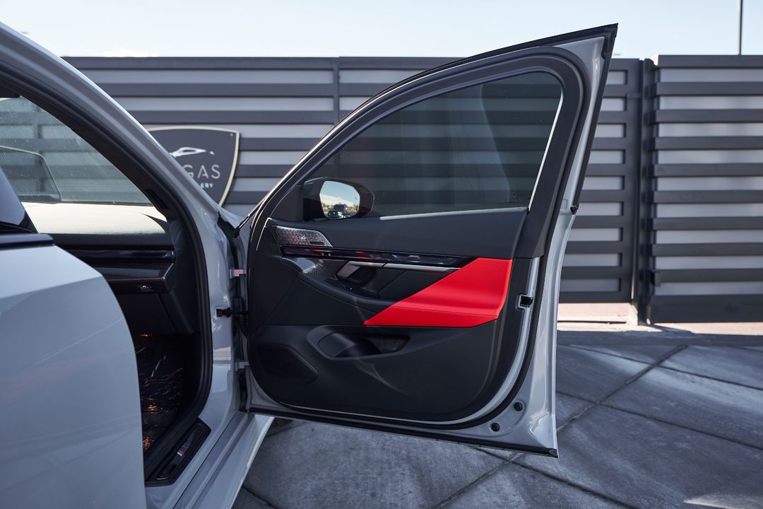 2025 BMW M5