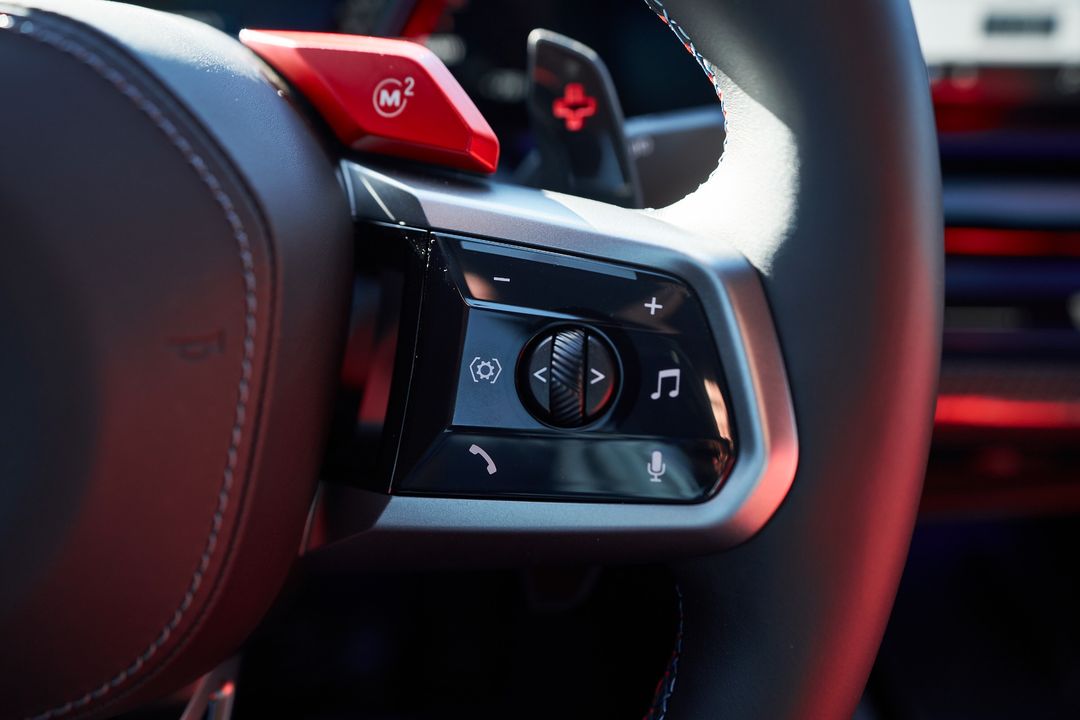 2025 BMW M5