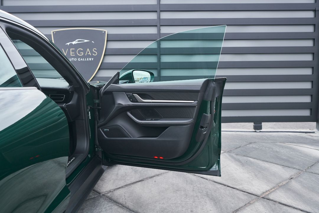 2025 Porsche Taycan