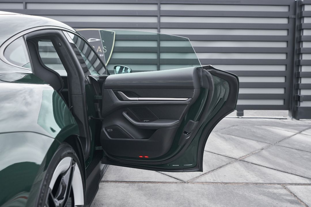 2025 Porsche Taycan