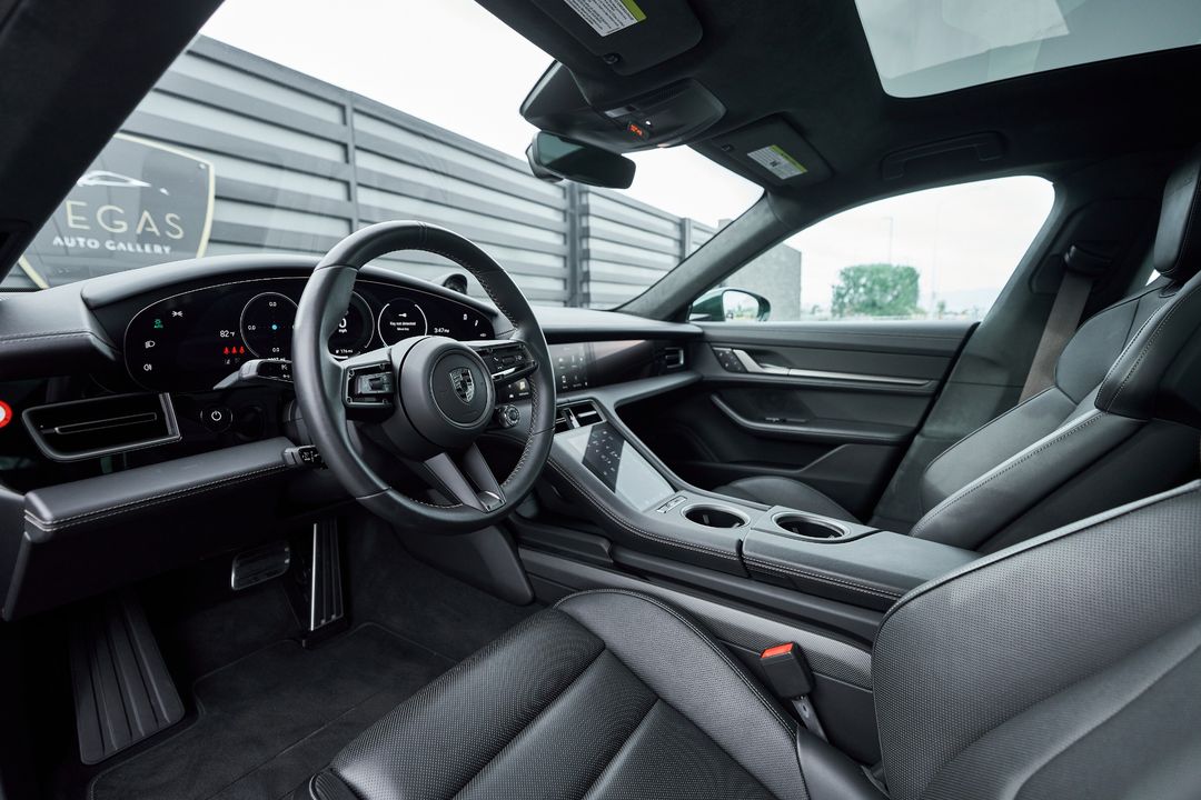 2025 Porsche Taycan